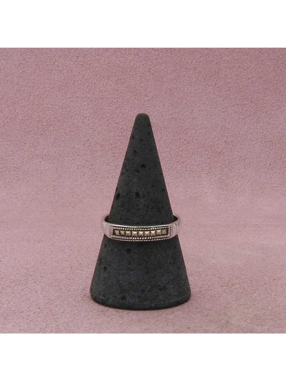 sterling silver marcasite studded band ring size 8.75